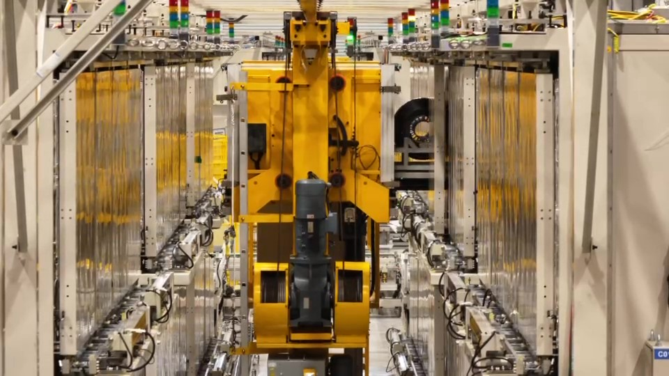 鼎点平台全自动极卷真空干燥线在市场上具有显著优势